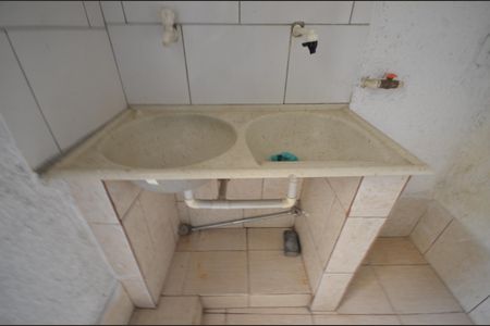 Casa para alugar com 50m², 1 quarto e sem vagaÁrea de Serviço