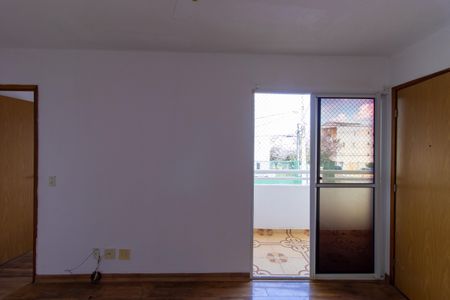 Sala de apartamento para alugar com 2 quartos, 47m² em Jardim Isis, Cotia