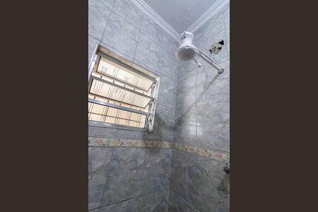 Casa para alugar com 45m², 2 quartos e 2 vagas Casa para alugar com 45m², 2 quartos e 2 vagasBanheiro