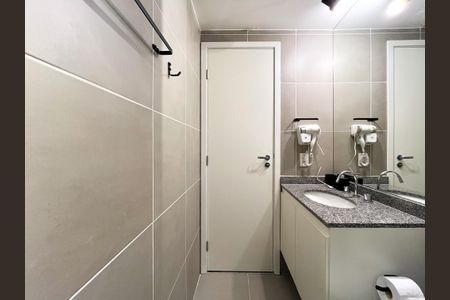 Apartamento para alugar com 28m², 1 quarto e sem vaga Apartamento para alugar com 28m², 1 quarto e sem vagaBanheiro Social