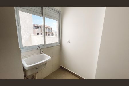 Apartamento à venda com 38m², 2 quartos e sem vagaCozinha e Área de Serviço