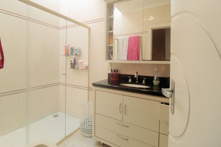 Casa para alugar com 281m², 3 quartos e 2 vagasBanheiro Social