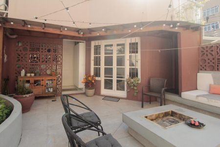 Casa para alugar com 281m², 3 quartos e 2 vagasÁrea Externa