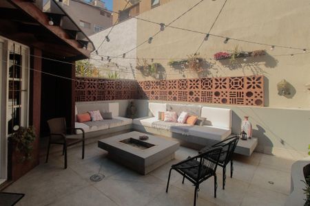 Casa para alugar com 281m², 3 quartos e 2 vagasÁrea Externa