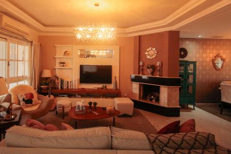 Sala de casa para alugar com 3 quartos, 281m² em Jardim Itu, Porto Alegre