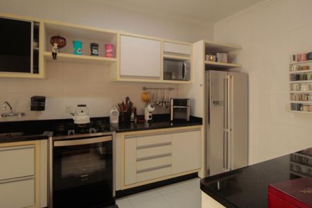 Casa para alugar com 281m², 3 quartos e 2 vagasCozinha