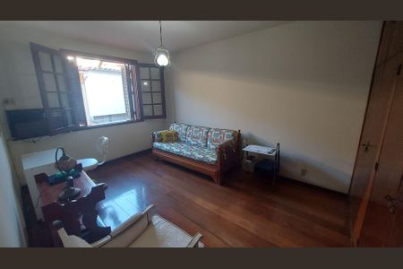 Casa à venda com 5 quartos, 360m² em São Francisco, Niterói
