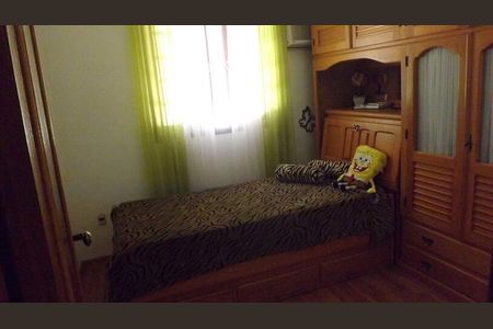 Casa à venda com 4 quartos, 220m² em Itaipu, Niterói