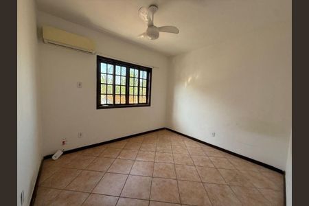 Casa à venda com 3 quartos, 128m² em Maravista, Niterói