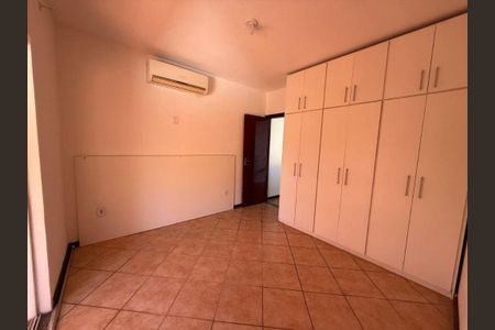 Casa à venda com 3 quartos, 128m² em Maravista, Niterói
