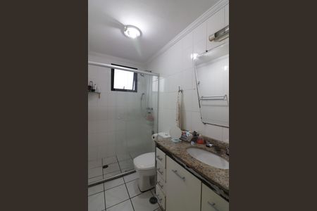 Apartamento à venda com 133m², 3 quartos e 3 vagasBanheiro da Suíte 2