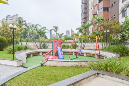 Apartamento à venda com 133m², 3 quartos e 3 vagasÁrea comum - Playground