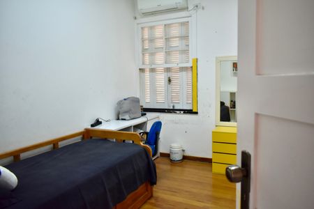 Casa à venda com 350m², 3 quartos e 2 vagas Casa à venda com 350m², 3 quartos e 2 vagasQuarto 2