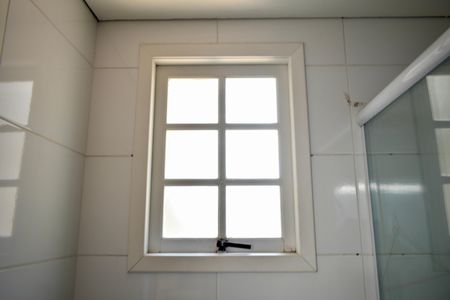 Casa à venda com 350m², 3 quartos e 2 vagas Casa à venda com 350m², 3 quartos e 2 vagasBanheiro Área externa