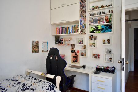 Casa à venda com 350m², 3 quartos e 2 vagas Casa à venda com 350m², 3 quartos e 2 vagasQuarto 1