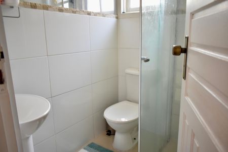 Casa à venda com 350m², 3 quartos e 2 vagas Casa à venda com 350m², 3 quartos e 2 vagasBanheiro Social 2