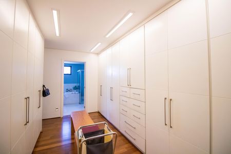Apartamento à venda com 575m², 4 quartos e 4 vagasCloset do quarto 3