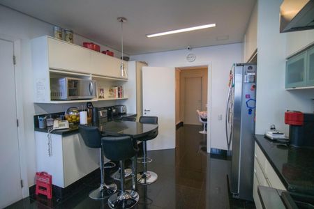 Apartamento à venda com 575m², 4 quartos e 4 vagasCozinha