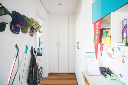 Apartamento à venda com 575m², 4 quartos e 4 vagasQuarto 3