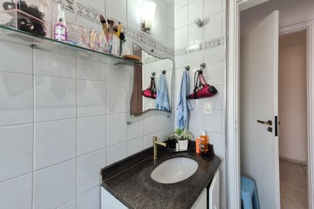 Apartamento à venda com 78m², 3 quartos e 2 vagasBanheiro da Suíte