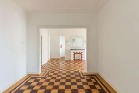 Casa à venda com 613m², 4 quartos e 1 vaga Casa à venda com 613m², 4 quartos e 1 vagaCorredor
