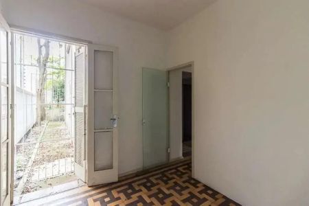 Casa à venda com 613m², 4 quartos e 1 vaga Casa à venda com 613m², 4 quartos e 1 vagacomodo