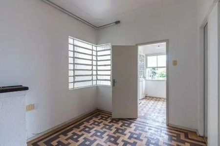 Casa à venda com 613m², 4 quartos e 1 vaga Casa à venda com 613m², 4 quartos e 1 vagacomodo