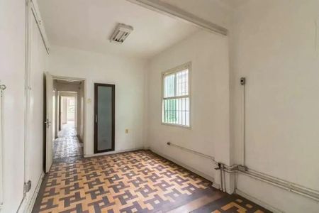Casa à venda com 613m², 4 quartos e 1 vaga Casa à venda com 613m², 4 quartos e 1 vagaCorredor