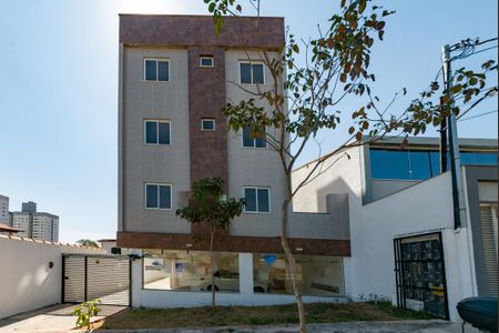 Apartamento à venda com 102m², 2 quartos e 2 vagas Apartamento à venda com 102m², 2 quartos e 2 vagasFachada