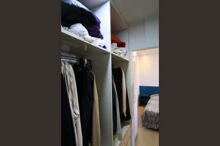 Apartamento à venda com 190m², 3 quartos e 1 vagaCloset da suíte 1