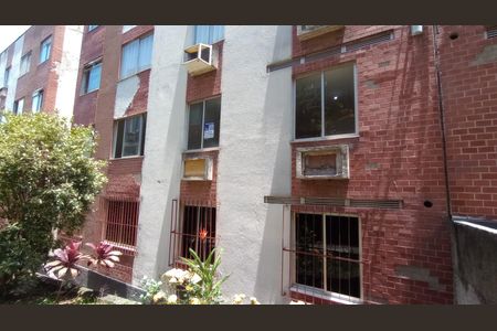 Apartamento para alugar com 52m², 2 quartos e 1 vaga Apartamento para alugar com 52m², 2 quartos e 1 vagaFachada com Placa