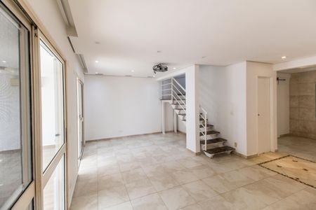 Casa de condomínio à venda com 180m², 3 quartos e 2 vagas Casa de condomínio à venda com 180m², 3 quartos e 2 vagasSala