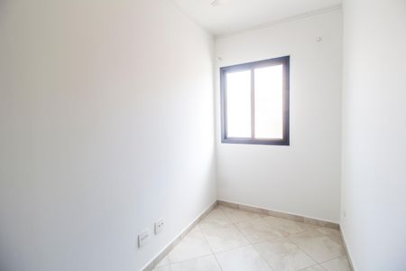 Casa de condomínio à venda com 180m², 3 quartos e 2 vagas Casa de condomínio à venda com 180m², 3 quartos e 2 vagasSala