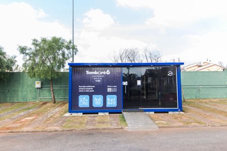 Casa de condomínio à venda com 180m², 3 quartos e 2 vagasMercado