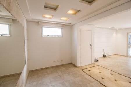 Casa de condomínio à venda com 180m², 3 quartos e 2 vagas Casa de condomínio à venda com 180m², 3 quartos e 2 vagasSala