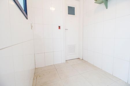 Casa de condomínio à venda com 180m², 3 quartos e 2 vagas Casa de condomínio à venda com 180m², 3 quartos e 2 vagasÁrea de Serviço