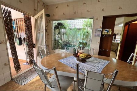 Casa à venda com 5 quartos, 430m² em Vila Rosalia, Guarulhos