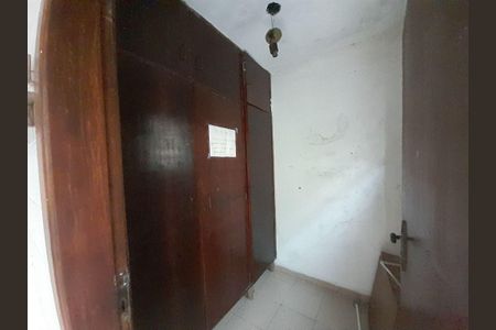 Casa à venda com 2 quartos, 102m² em Jardim Marek, Santo André
