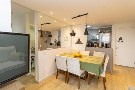 Apartamento à venda com 60m², 3 quartos e 1 vagaSala