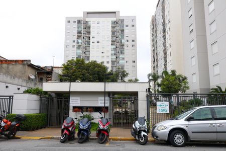 Apartamento à venda com 60m², 3 quartos e 1 vagaFachada