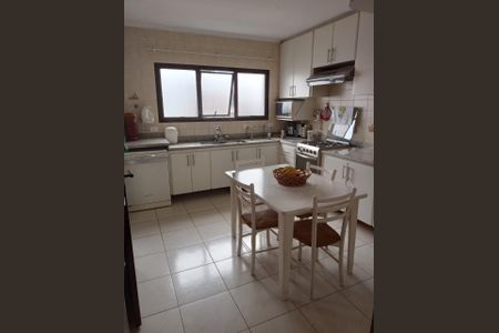 Apartamento à venda com 174m², 4 quartos e 3 vagas