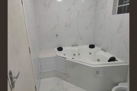 Casa à venda com 3 quartos, 253m² em Vila Santa Teresa, Santo André