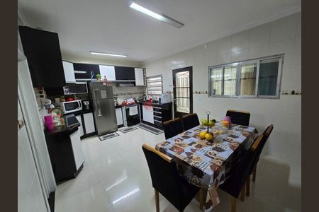 Casa à venda com 3 quartos, 200m² em Vila Guilherme, São Paulo