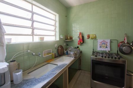 Casa à venda com 179m², 3 quartos e 2 vagasCozinha