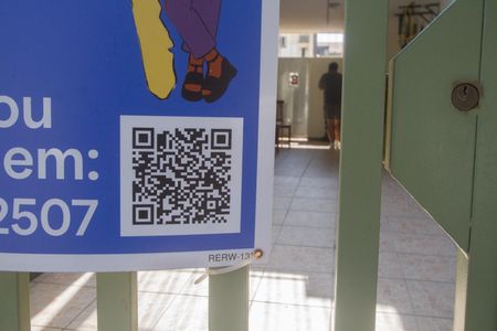 Casa à venda com 179m², 3 quartos e 2 vagasPlaca