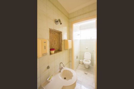 Casa à venda com 179m², 3 quartos e 2 vagasLavabo