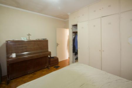 Casa à venda com 179m², 3 quartos e 2 vagasQuarto 