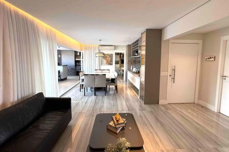 Apartamento à venda com 220m², 3 quartos e 4 vagas
