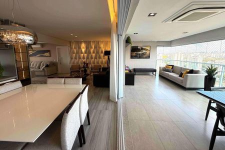 Apartamento à venda com 220m², 3 quartos e 4 vagas