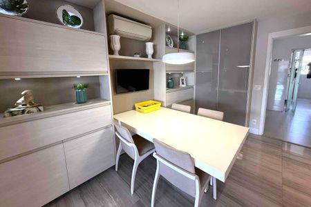 Apartamento à venda com 220m², 3 quartos e 4 vagas